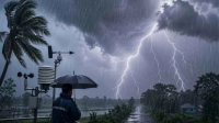 সকালের মধ্যে ১৭ জেলায় ঝড় ও বজ্র-বৃষ্টির আশঙ্কা